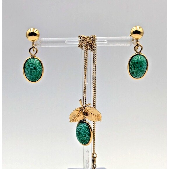 Vintage Amco 12K Yellow Gold Filled Green Pekin Glass Set Necklace Earrings - Picture 1 of 16